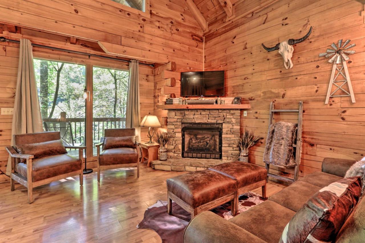 Cabin With Hot Tub And Deck, 3 Mi To Pigeon Forge Sevierville Eksteriør bilde